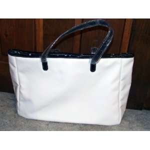   White Patent Leather Beauty Bag with 6 