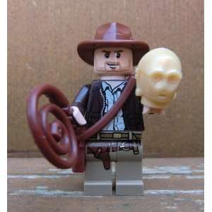  Indiana Jones Lego Minifigure with C3PO Idol and whip 