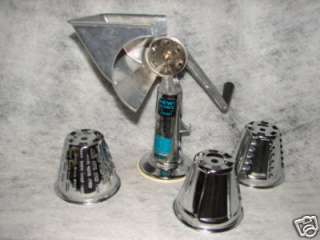 BEAUTIFUL VINTAGE VAC O MATIC SPACE SAVER SALAD MAKER W/ 3 ATTACHMENTS 
