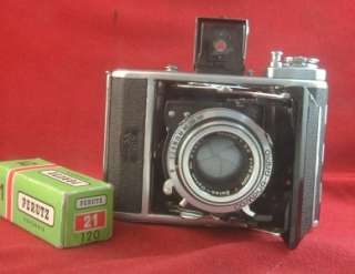 Zeiss Ikonta 521A 6x4.5 format w/ f3.5 Opton TESSAR  