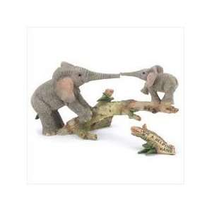  Tuskers Figurine   Love Is a Helping Hand