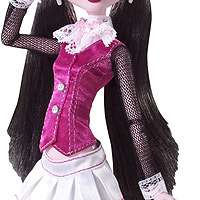 Monster High Draculaura Doll and Count Fabulous Pet  