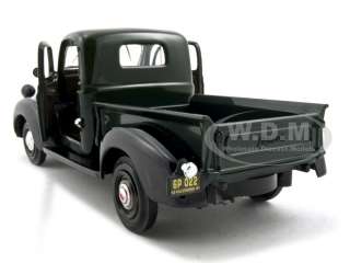 1941 PLYMOUTH PICKUP GREEN 124 DIECAST MODEL CAR  