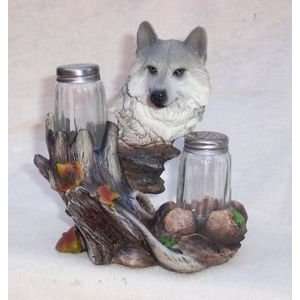  Seasons Wolf Salt & Pepper Shaker Set