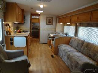 03 Winnebago Sightseer 33L Wood Floors Free Warranty & Delivery 03 