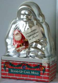Sealed NEW Nordic Ware 3 D Cake pan SANTA in CHIMNEY Made in USA 