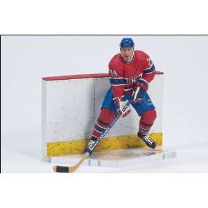   NHL Hockey Series 8 Action Figure   Chris Chelios #24 Toys & Games
