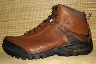 NEW Teva Riva Leather Mid eVent Vibram Hiking Shoes MENS 9  