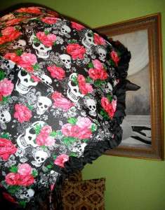 SOLD OUT NWT Betsey Johnson SKULL & HOT PINK ROSES LACEY XL 
