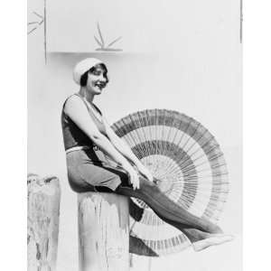 1920 photo Annette Kellerman in What Women Love. Annette Kellerman 