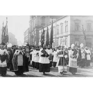   through streets of Warsaw. Funeral procession of Ar
