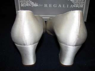Fenaroli for Regalia Juliette White Satin Bridal Pumps 8.5 M Used Made 