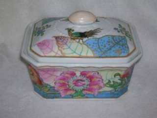 Vintage Chinese Qing Dynasty floral porcelain tea box with red mark 