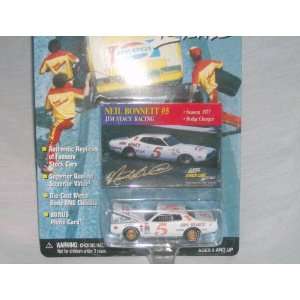  Johnny Lightning Stock Car Legends Neil Bonnett # 5 Toys & Games