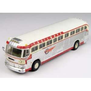  HO GMC PD 4103 Trailways Bus, Undecorated Toys & Games