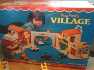    Price Little People Play Family VILLAGE Set Town Center BOX  