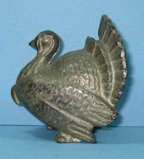 1905   1935 SMALL CAST IRON TURKEY TOY BANK GUARANTEED OLD & AUTHENTIC 