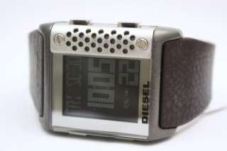   Men Digital Chronograph Alarm Indiglo Leather Band Watch DZ7123  