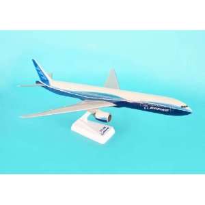  B777 300 Boeing New Colors 1/200