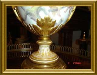   COVERED URN ( Blue Crossed Swords mark on the top & the bottom