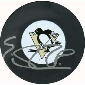 Evgeni Malkin Autographed Puck   Official James Spence Authenticated 