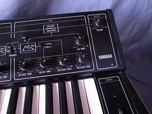 YAMAHA CS 10 CS 10 Vintage monophonic synthesizer  