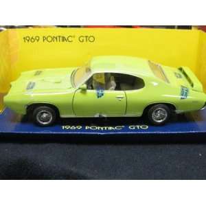  Pontiac GTO 1969 Die cast Replica By Motor Max 2001 Toys & Games