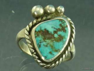 VINTAGE SOUTHWESTERN TRIBAL 925 STERLING SILVER TURQUOISE RING  