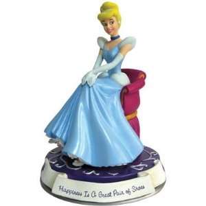  Disney Princesses Cinderella Happiness is Shoes Figurine 
