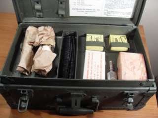 US MILITARY ARMY FIELD BARBER KIT CHEST BOX M 1944 UNITED STATES TRUNK 