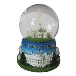  Famous Building of Washington, D.C. Musical Snow Globe 