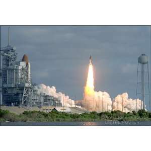 Space Shuttle Discovery Carrying the Hubble Space Telescope   24x36 