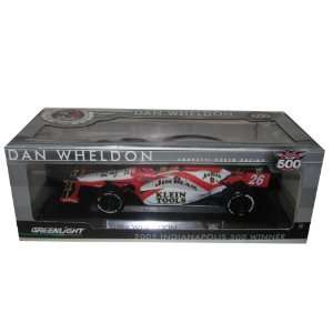   Jim Beam #26 89th Indy 500 May 29, 2005 Winner Car 1/18 Toys & Games