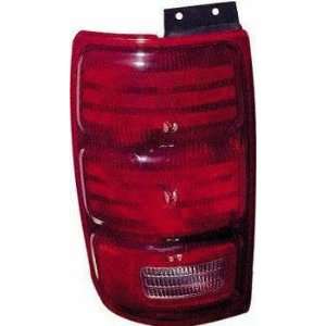 97 02 FORD EXPEDITION TAIL LIGHT LH (DRIVER SIDE) SUV (1997 97 1998 98 