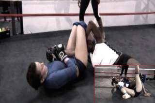 EXTREME FEMALE WRESTLING MMA UFC TAP OUT COMPILATION  