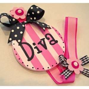   painted round wall letter hair bow holder   black pink