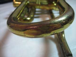 O25) Vintage Getzen Elkhorn Trumpet E225  