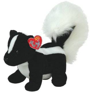  TY Beanie Baby   STINKY the Skunk Toys & Games