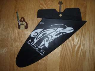 Advanced freestylers will prefer the 18 cm fin for sails smaller then 