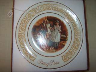 Vintage Avon Betsy Ross Plate 1974 in box  