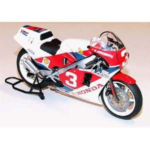   NSR500 Factory Color Racing Motorcycle (Plastic Mod Toys & Games