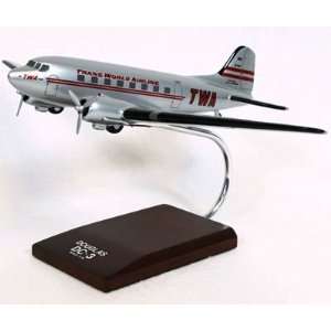  TWA DC 3 Model Airplane Toys & Games