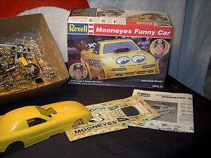Model Kit Mooneyes Funny Car  