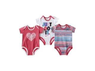 Nike Three Piece Dash Graphic Newborn Girls Bodysuit Set