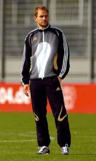   www.sportschnaeppchen//sporthits/Adidas_United_PRE_gold