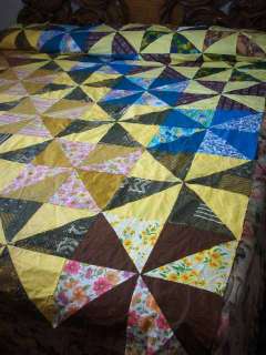 GREAT VINTAGE PIN WHEEL QUILT TOP #D492  