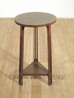 Antique English Solid Oak Arts & Crafts End Side Table w/ Shelf c1910 
