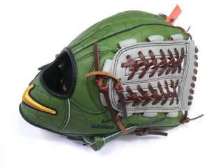 Nike Baseball Gloves Green 11.5 { BF 1417 } RHT  