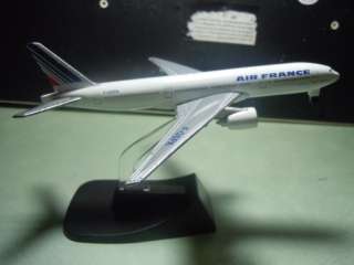 500 AIR FRANCE Boeing 777 200 Airplane Diecast Model Metal Material 