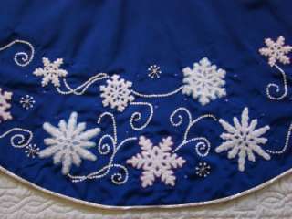   SNOWFLAKE HAND CRAFTED BLUE FELT APPLIQUE 56 CHRISTMAS TREE SKIRT
